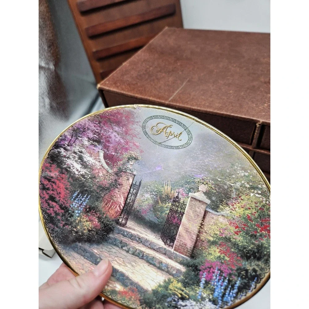 Thomas Kinkade Complete Perpetual Wooden Calendar Set With Tiles&Monthly Plates